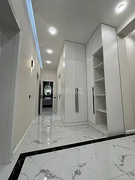 Satılır 3 otaqlı mənzil 107 m²