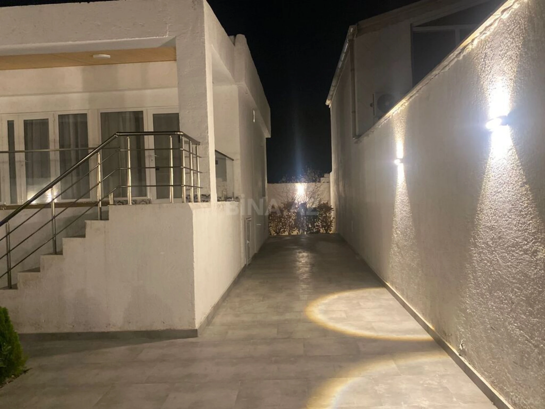 Satılır 3 otaqlı həyət evi 100 m²