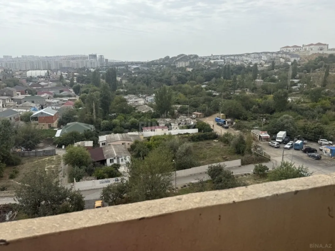 Satılır 3 otaqlı mənzil 145 m²