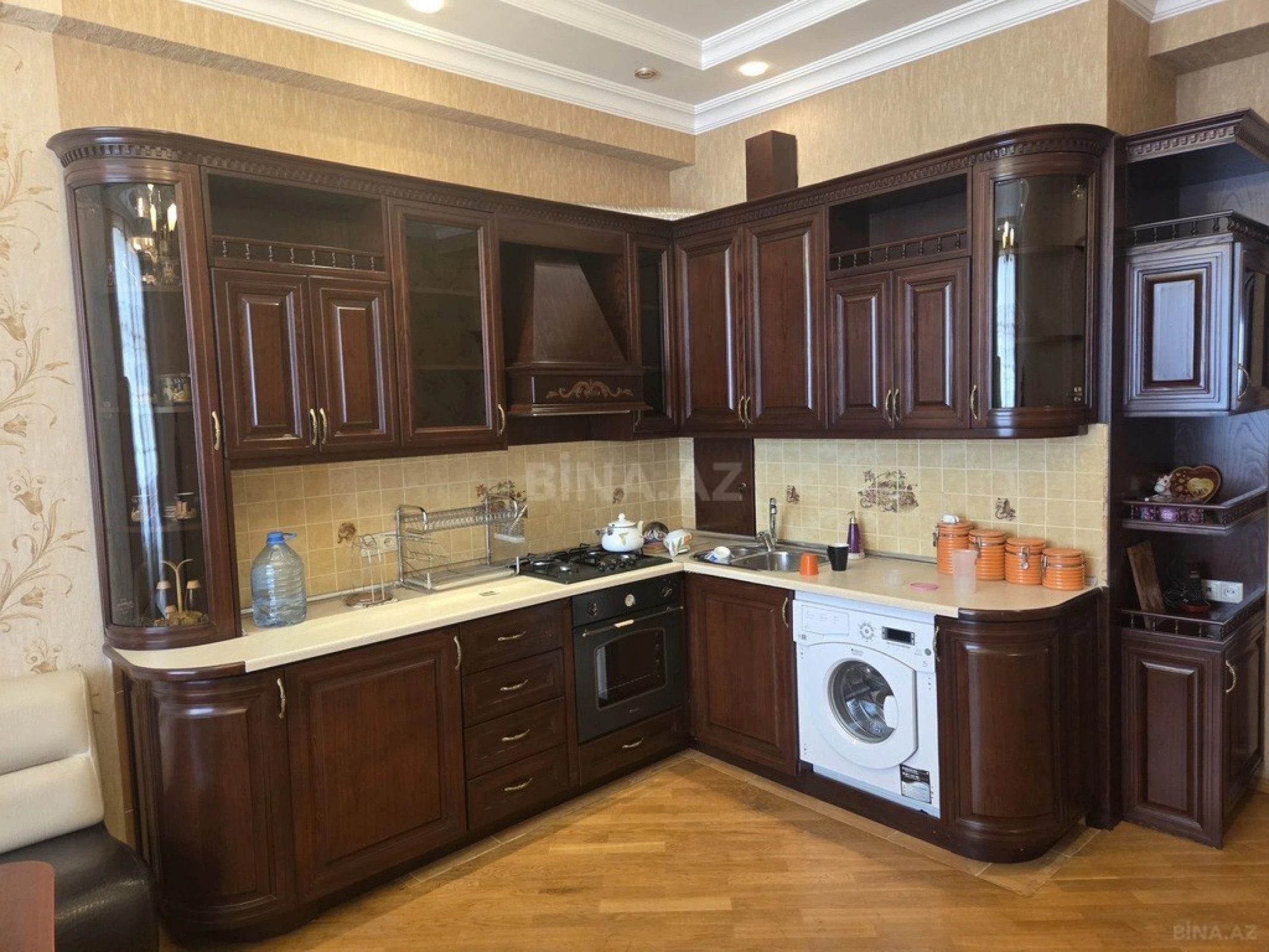 Kirayə verilir 2 otaqlı mənzil 100 m²