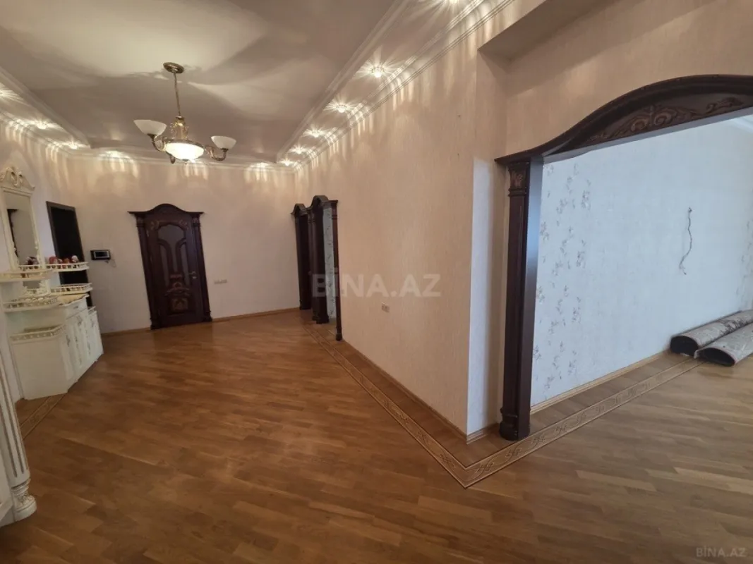 Kirayə verilir 2 otaqlı mənzil 100 m²