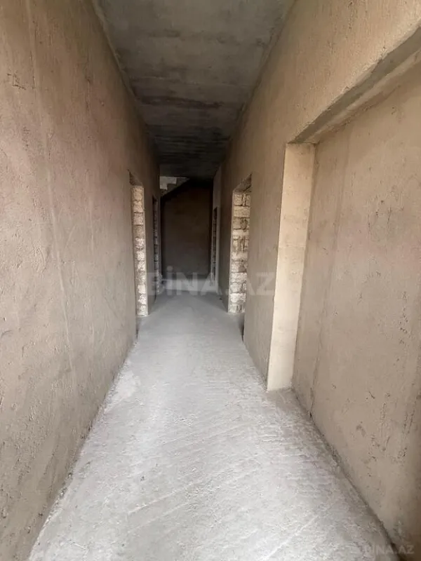 Satılır 5 otaqlı həyət evi 200 m²