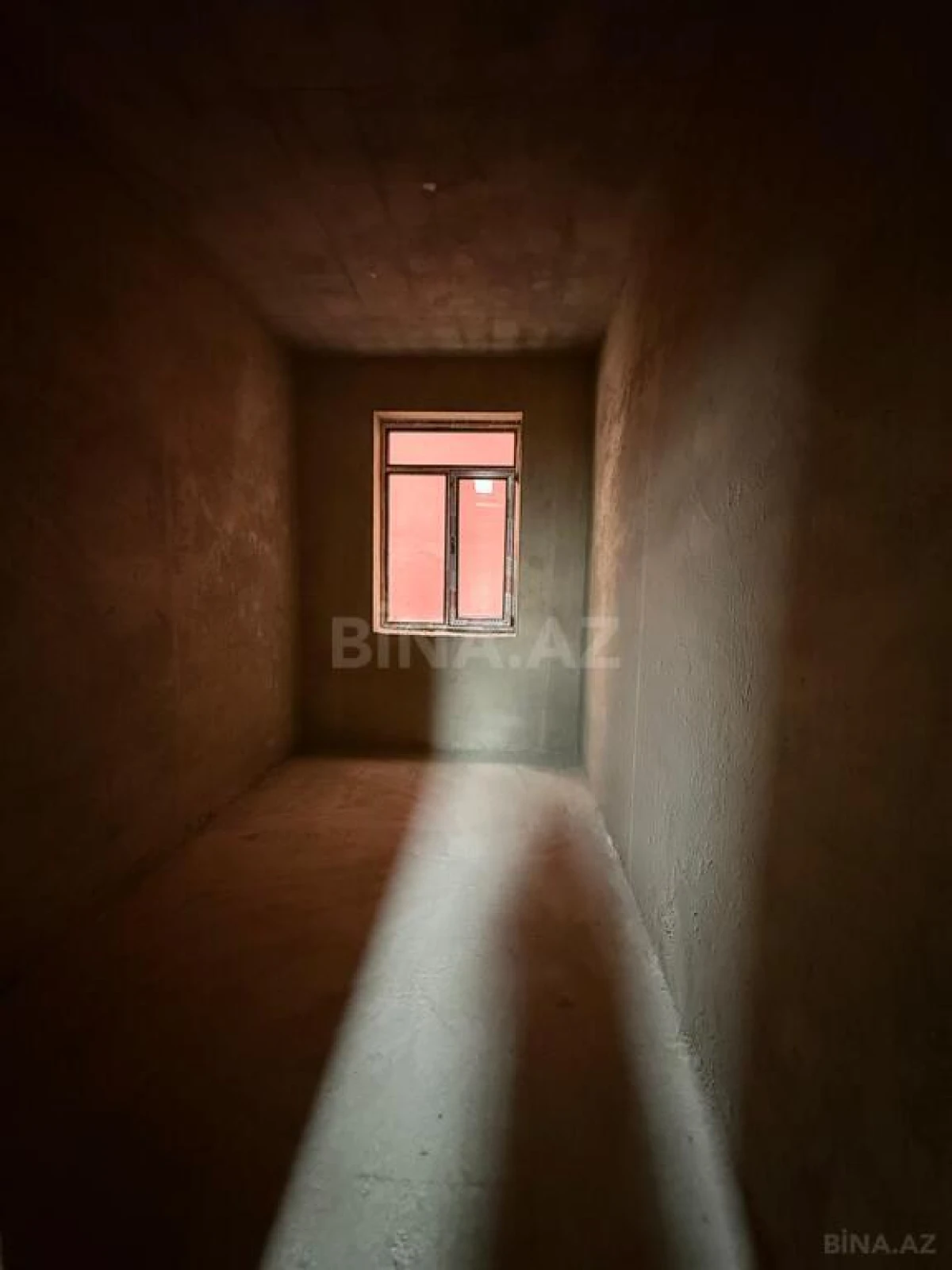 Satılır 5 otaqlı həyət evi 200 m²