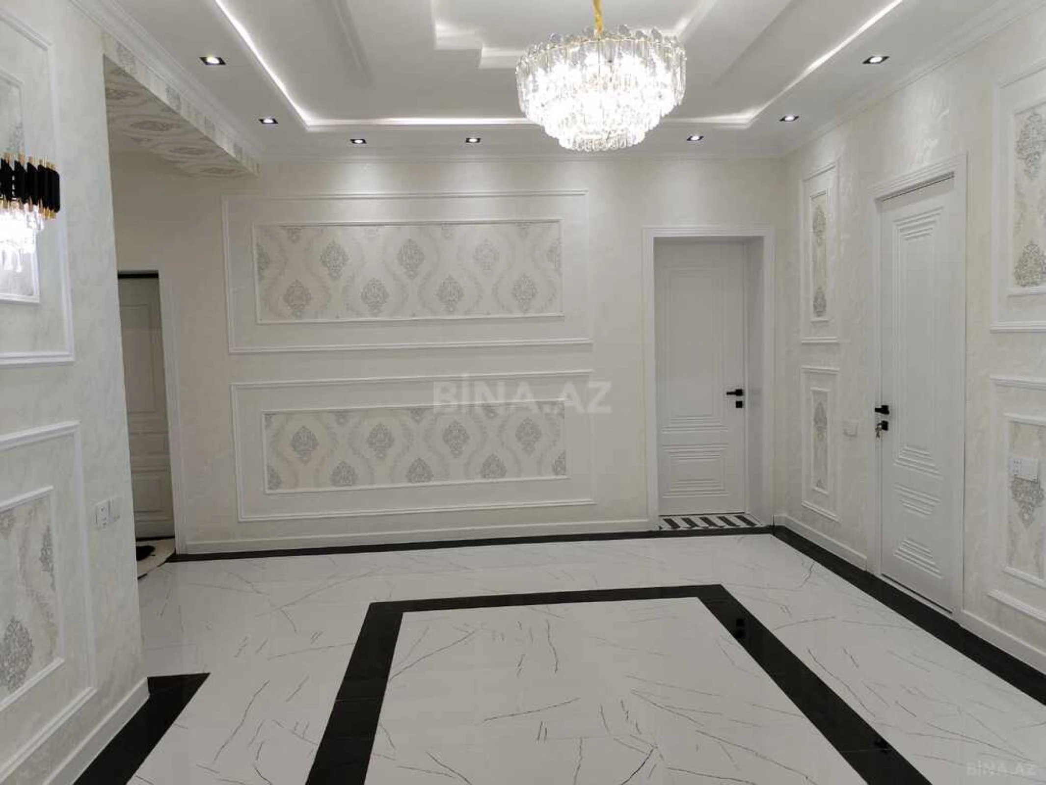 Satılır 3 otaqlı mənzil 160 m²