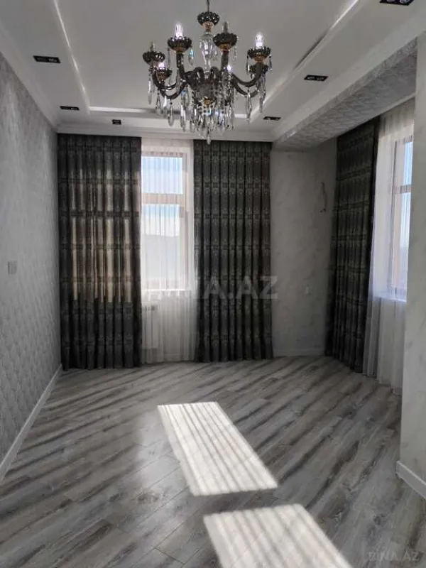 Satılır 3 otaqlı mənzil 160 m²