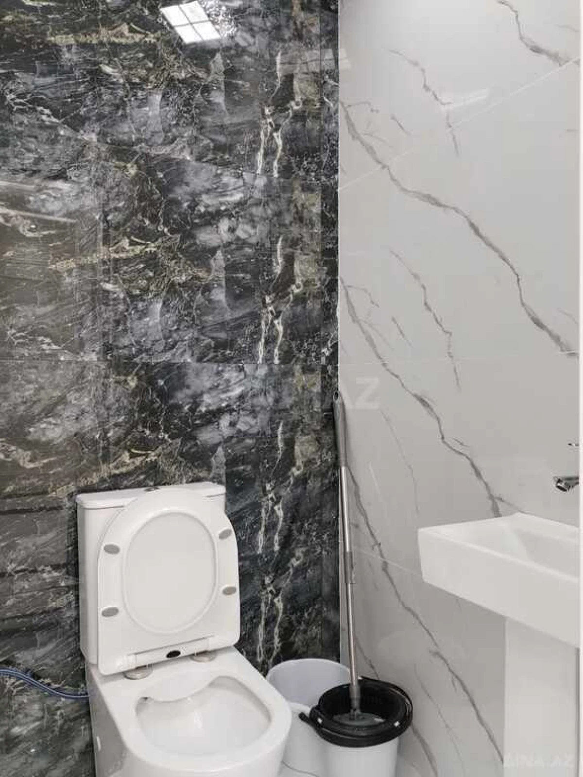 Satılır 3 otaqlı mənzil 160 m²