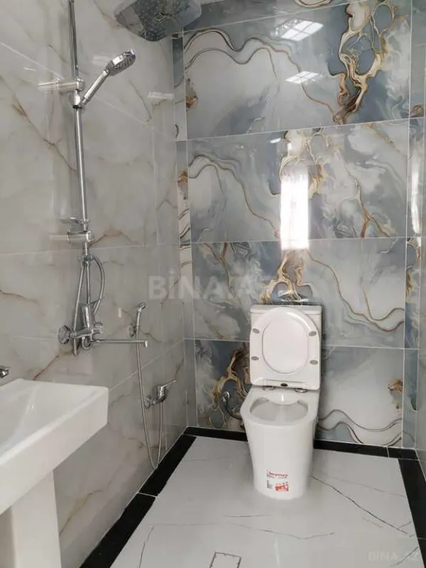Satılır 3 otaqlı mənzil 160 m²