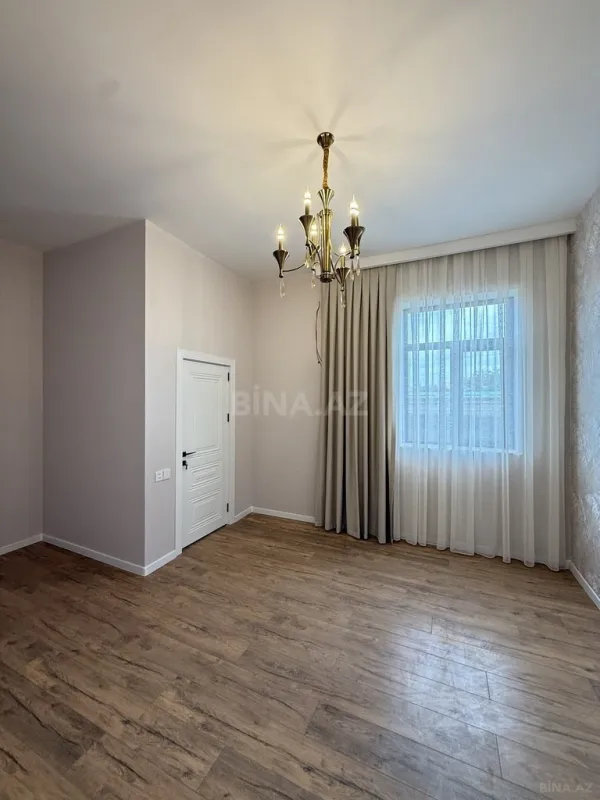 Satılır 4 otaqlı həyət evi 140 m²