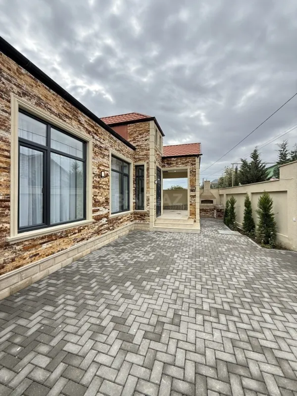 Satılır 4 otaqlı həyət evi 140 m²