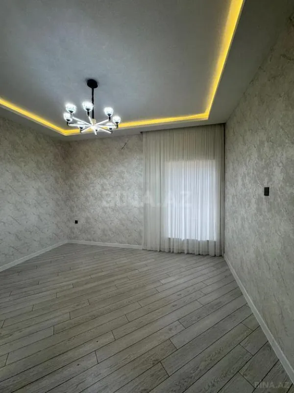 Satılır 5 otaqlı həyət evi 210 m²