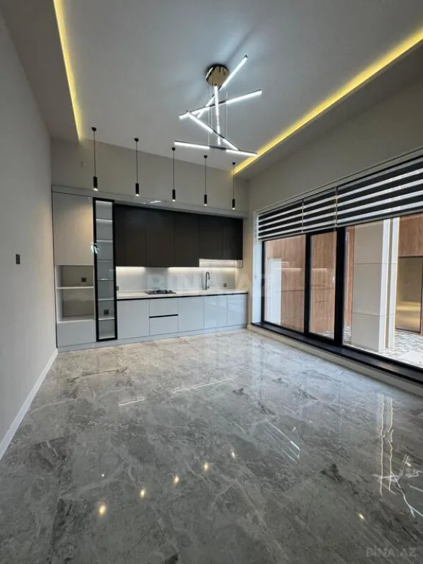Satılır 5 otaqlı həyət evi 210 m²