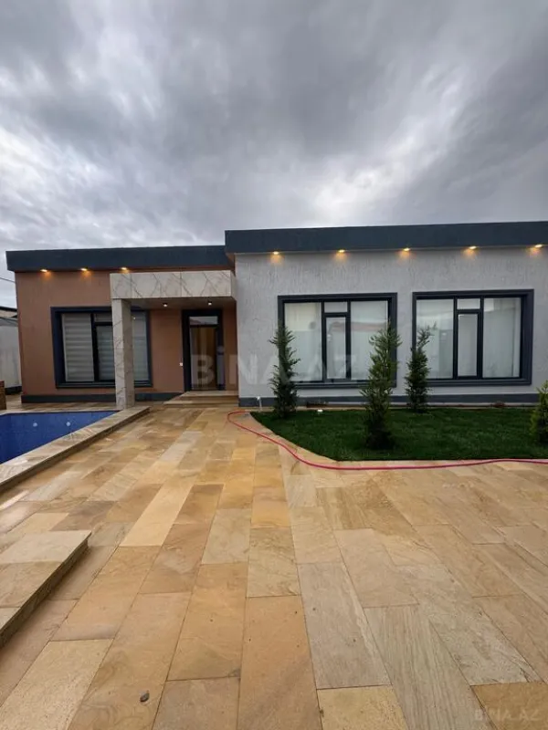 Satılır 4 otaqlı həyət evi 165 m²
