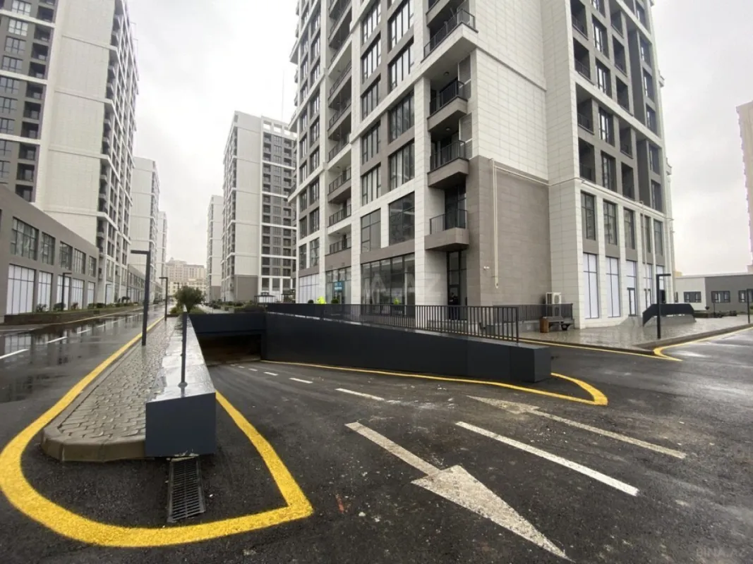 Satılır 3 otaqlı mənzil 136 m²