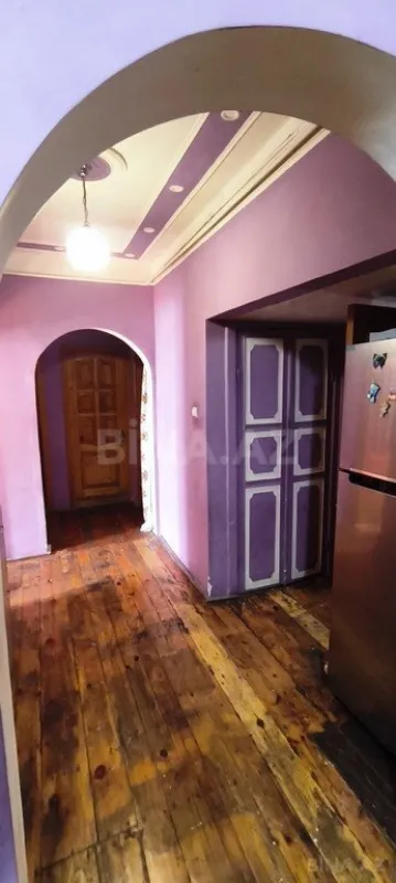 Satılır 5 otaqlı mənzil 105 m²