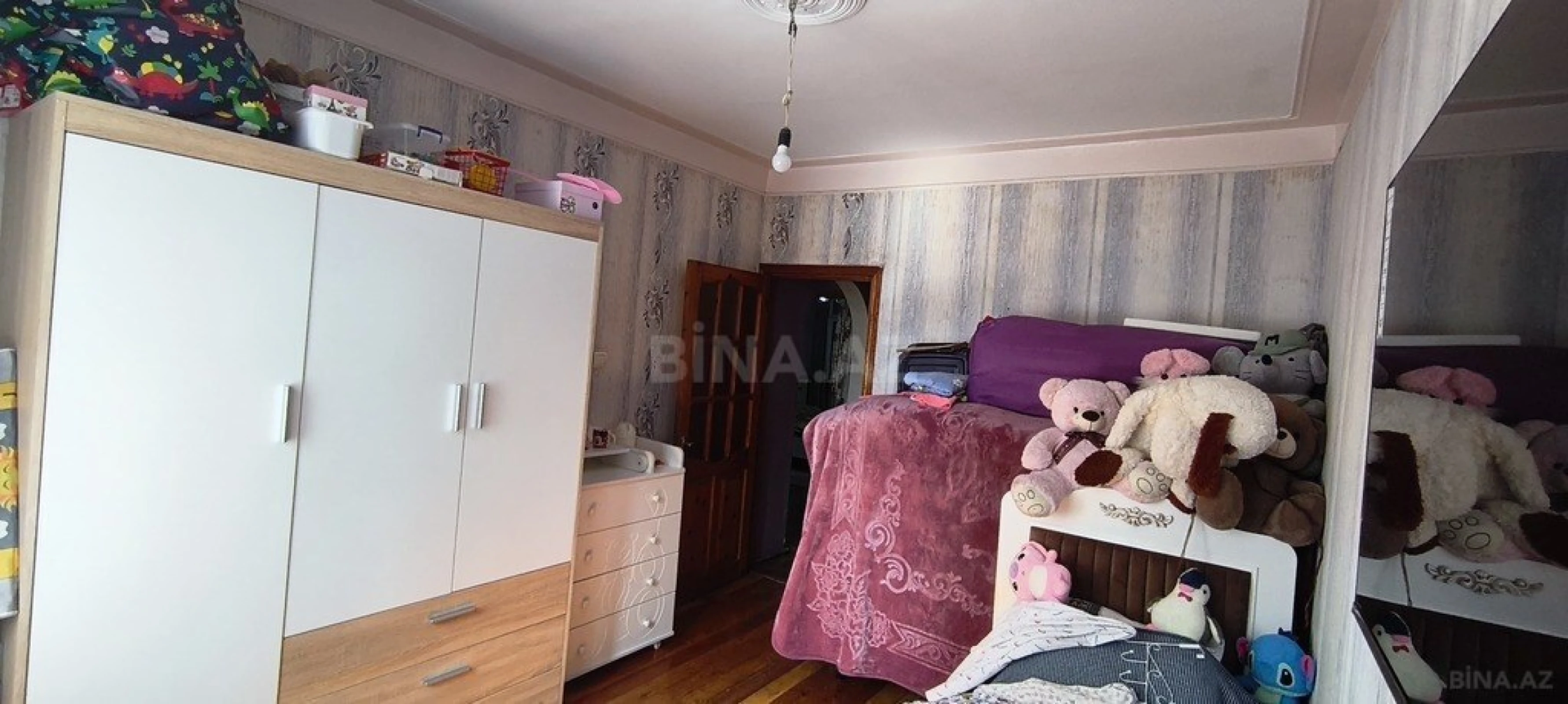Satılır 5 otaqlı mənzil 105 m²