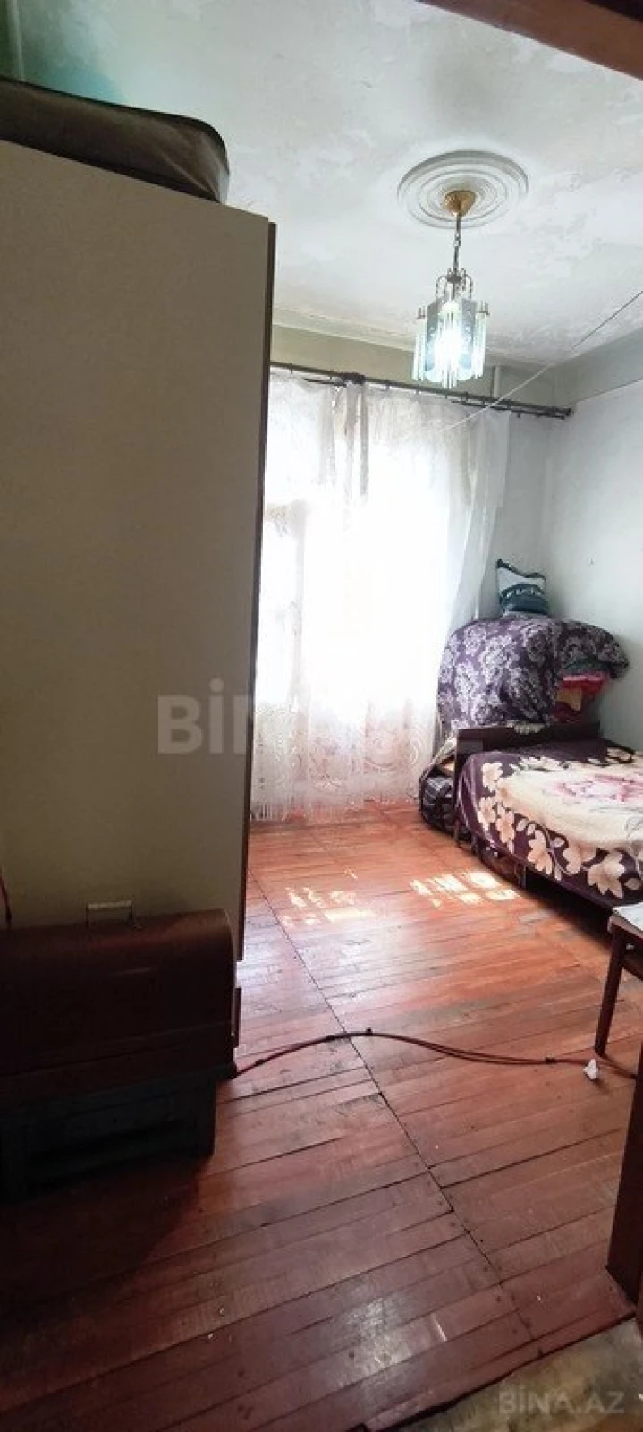 Satılır 5 otaqlı mənzil 105 m²