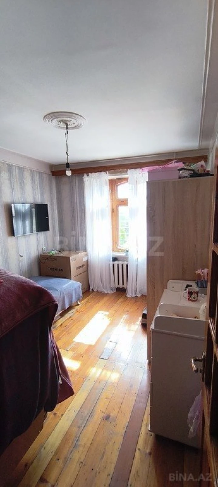 Satılır 5 otaqlı mənzil 105 m²