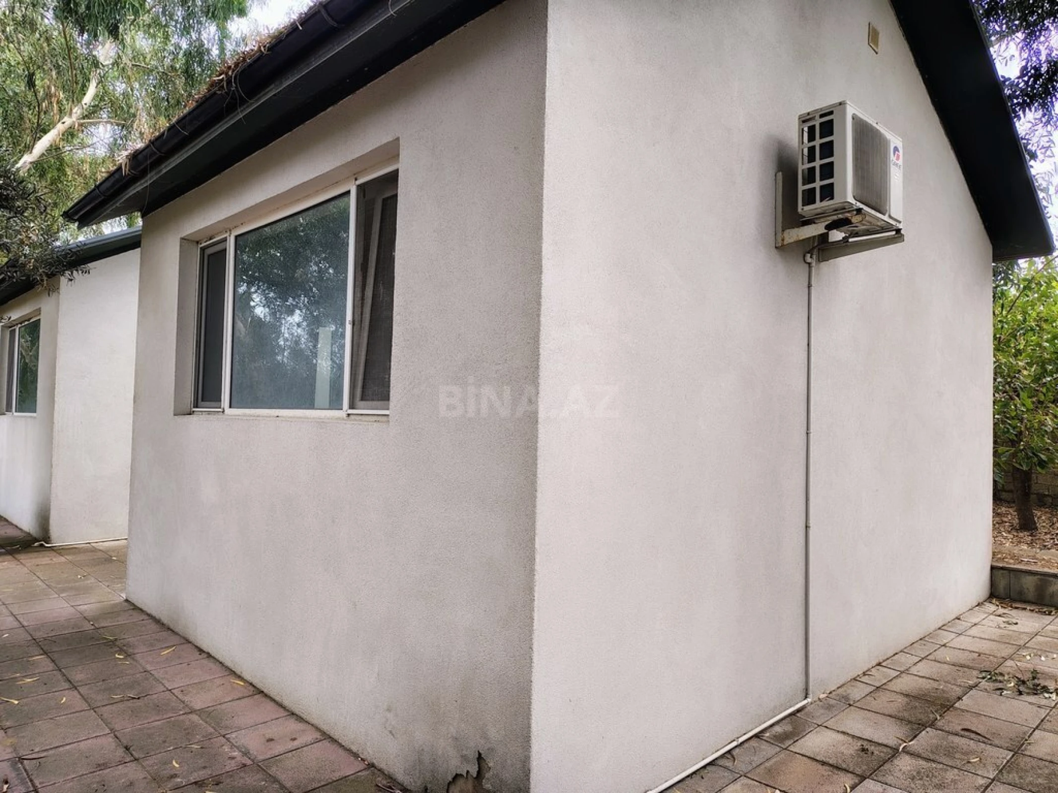 Satılır 11 otaqlı həyət evi 170 m²