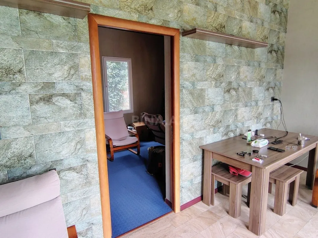 Satılır 11 otaqlı həyət evi 170 m²