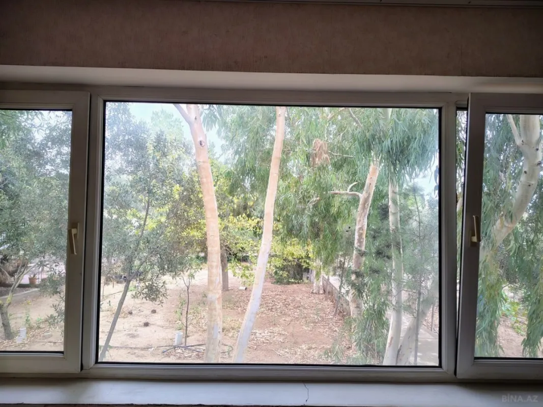 Satılır 11 otaqlı həyət evi 170 m²