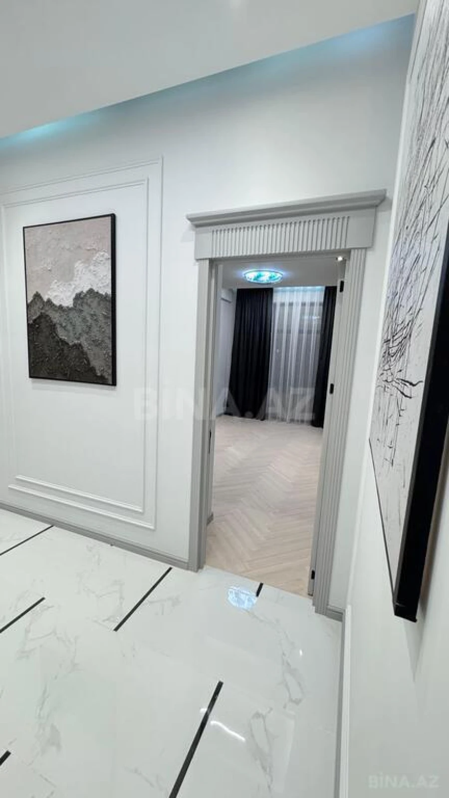 Satılır 3 otaqlı mənzil 125 m²