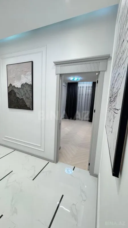 Satılır 3 otaqlı mənzil 125 m²