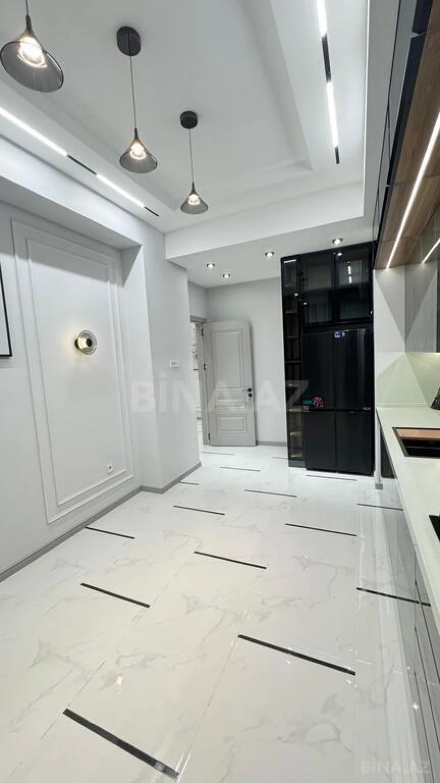 Satılır 3 otaqlı mənzil 125 m²