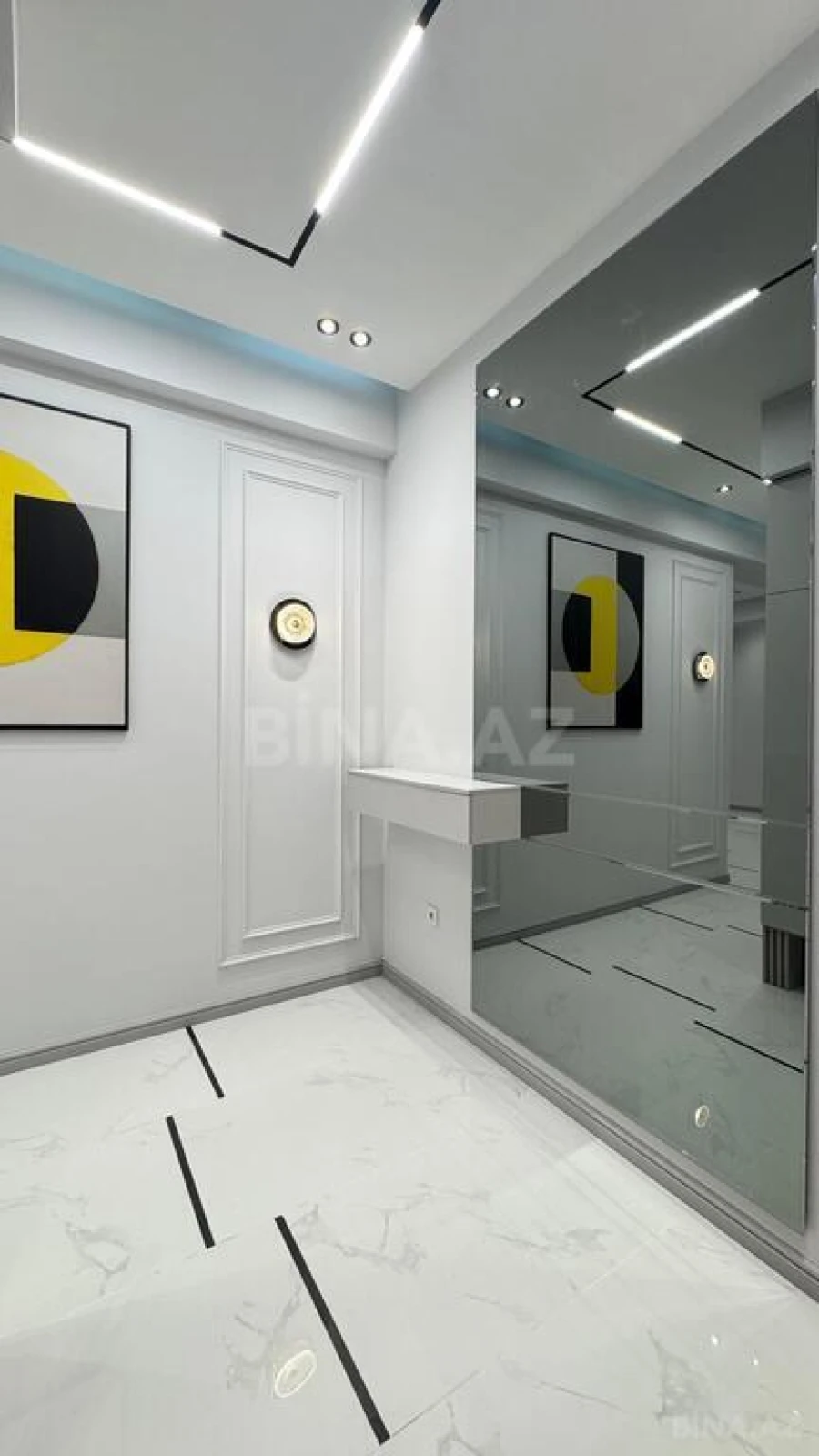 Satılır 3 otaqlı mənzil 125 m²