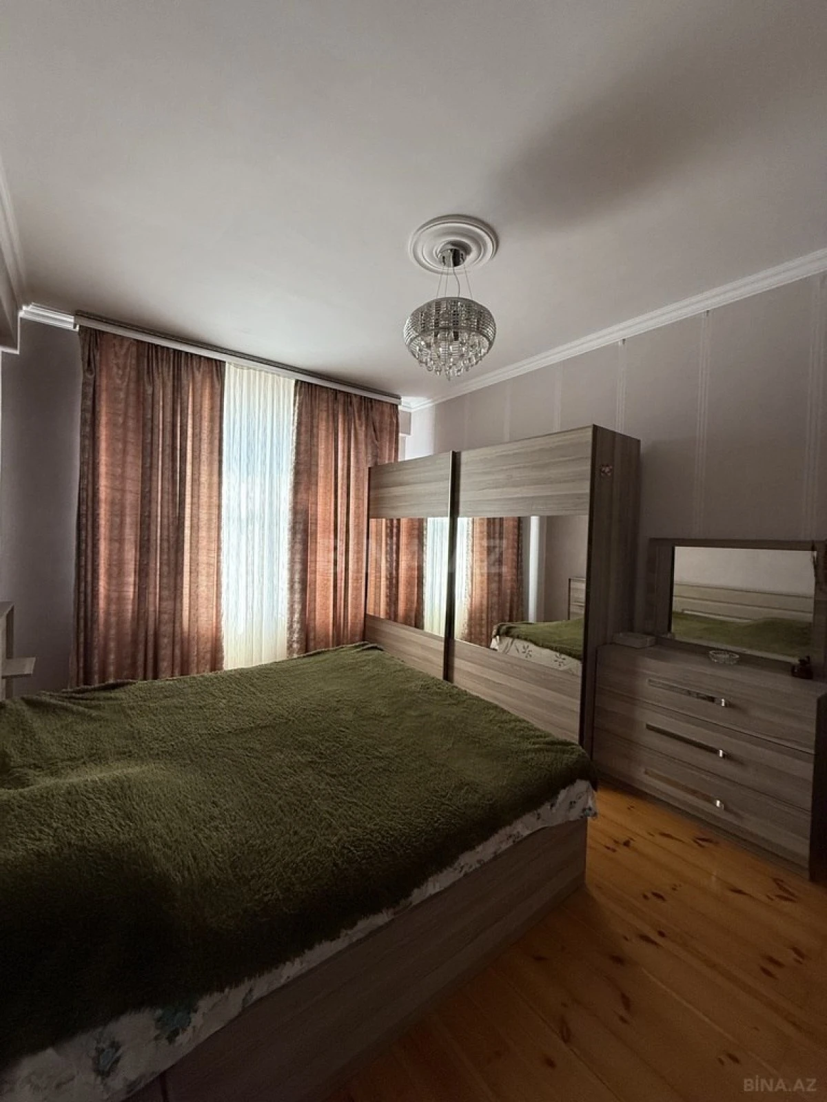 Kirayə verilir 2 otaqlı mənzil 100 m²