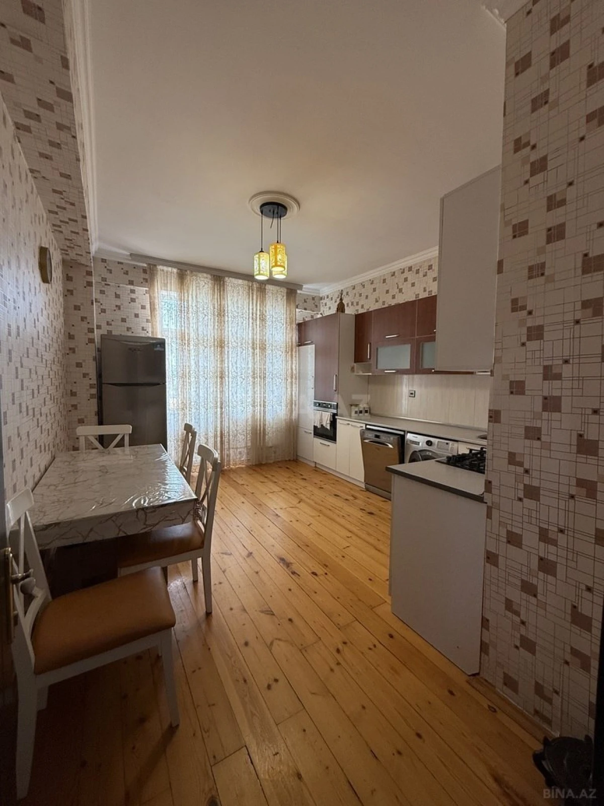 Kirayə verilir 2 otaqlı mənzil 100 m²