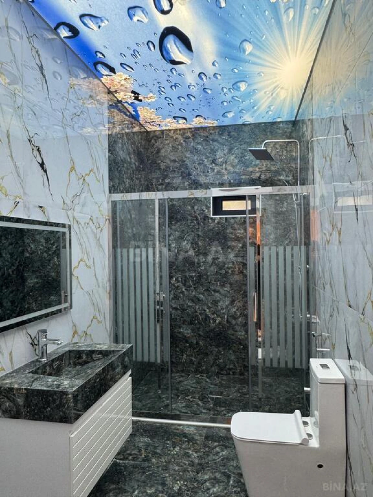 Satılır 5 otaqlı həyət evi 200 m²