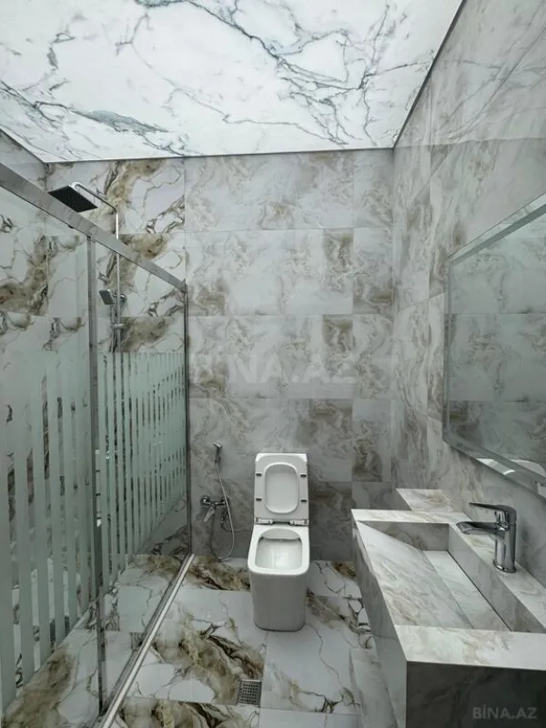 Satılır 5 otaqlı həyət evi 200 m²