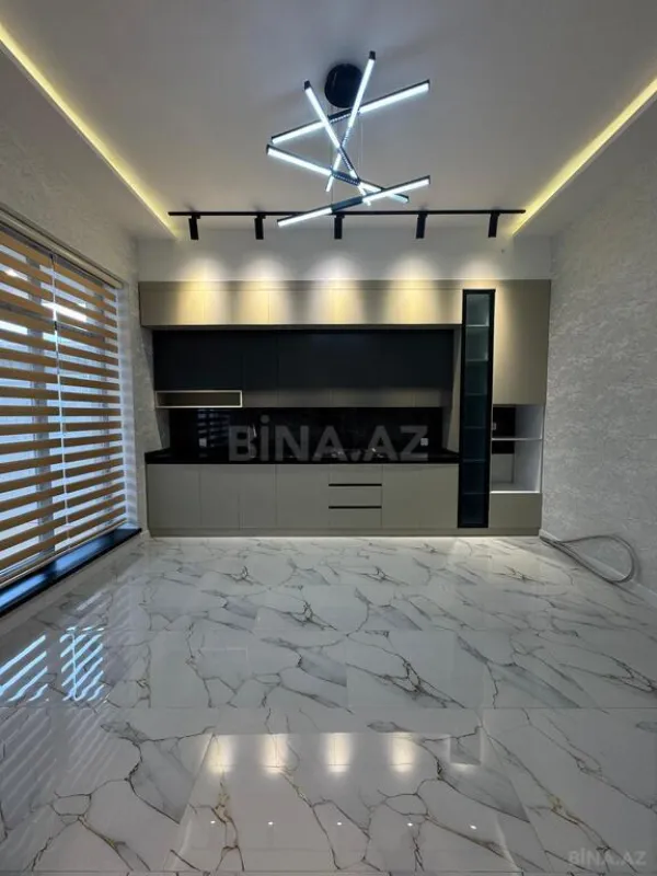 Satılır 5 otaqlı həyət evi 200 m²