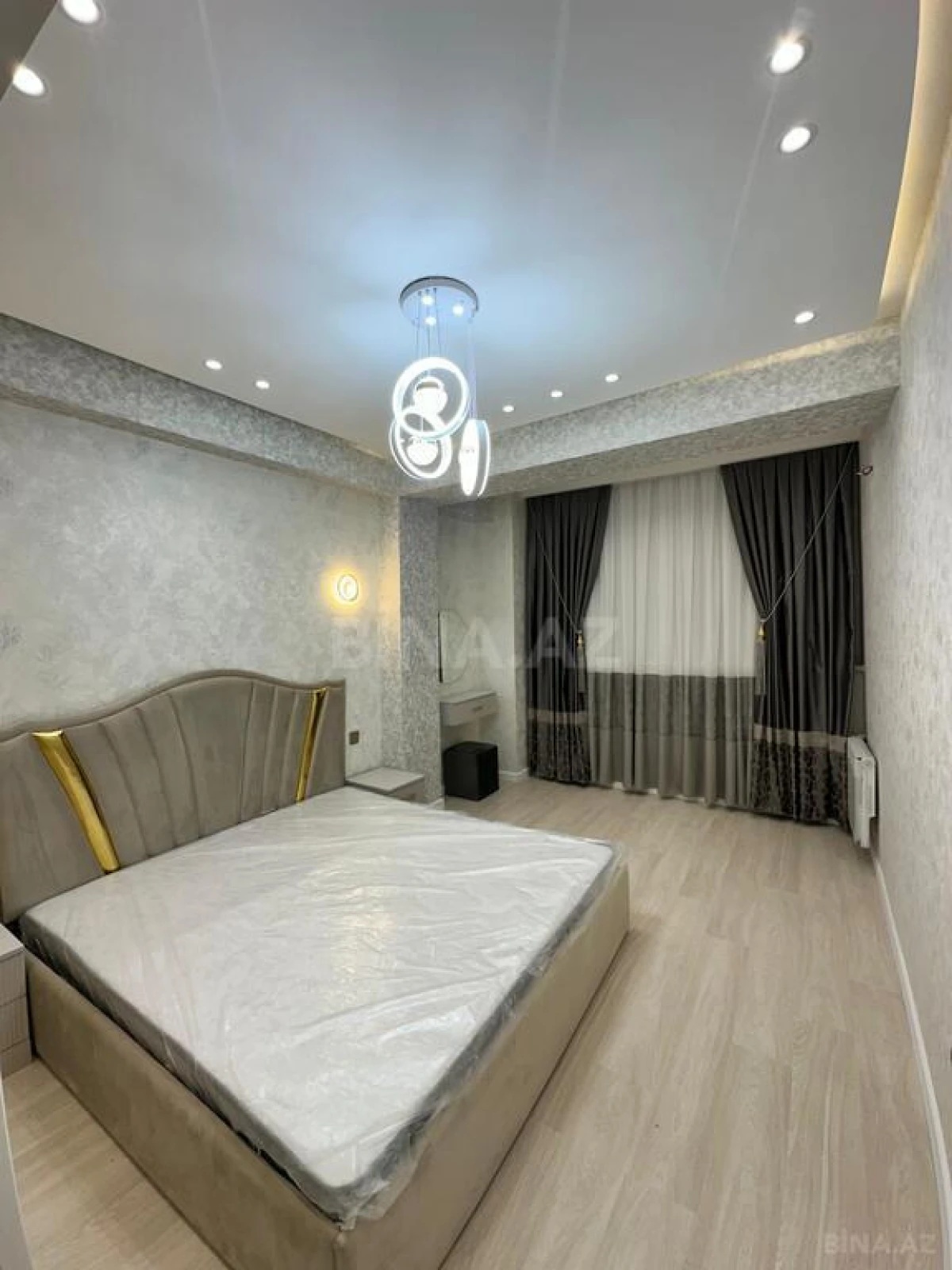 Satılır 2 otaqlı mənzil 62 m²