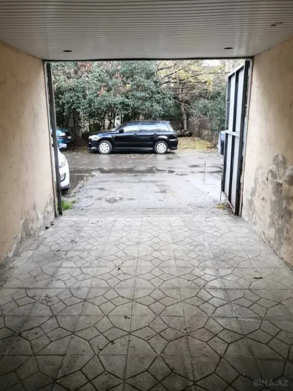 Satılır qaraj 40 m²