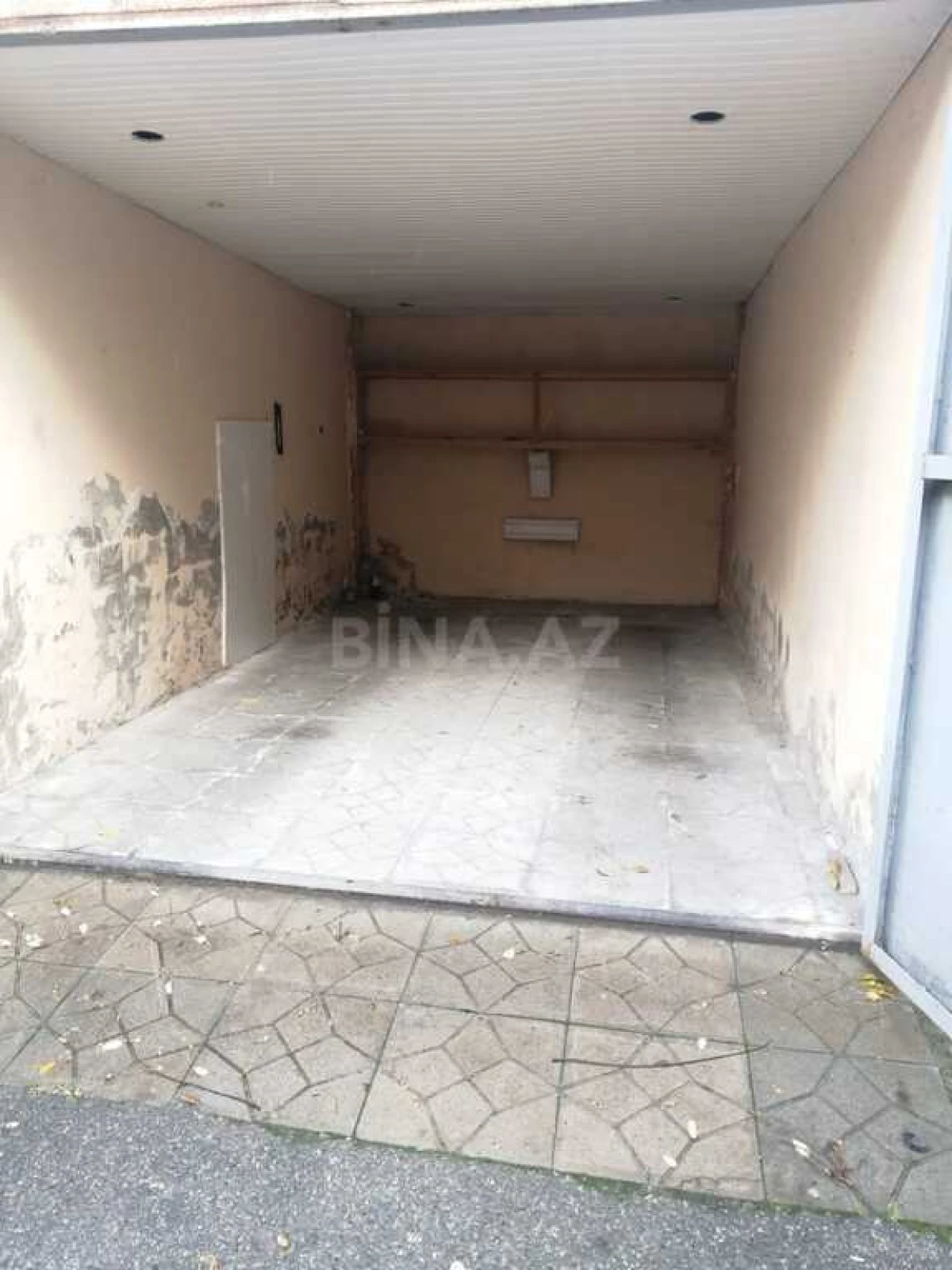 Satılır qaraj 40 m²