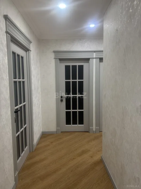 Satılır 4 otaqlı mənzil 110 m²