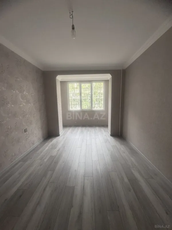 Satılır 4 otaqlı mənzil 110 m²