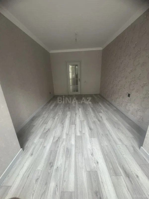 Satılır 4 otaqlı mənzil 110 m²