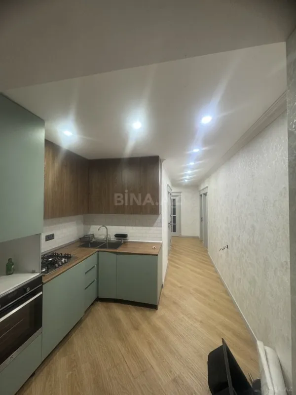 Satılır 4 otaqlı mənzil 110 m²