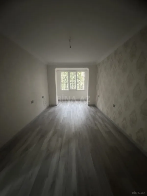 Satılır 4 otaqlı mənzil 110 m²