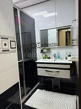 Satılır 3 otaqlı mənzil 110 m²
