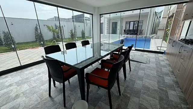 Satılır 4 otaqlı həyət evi 150 m²