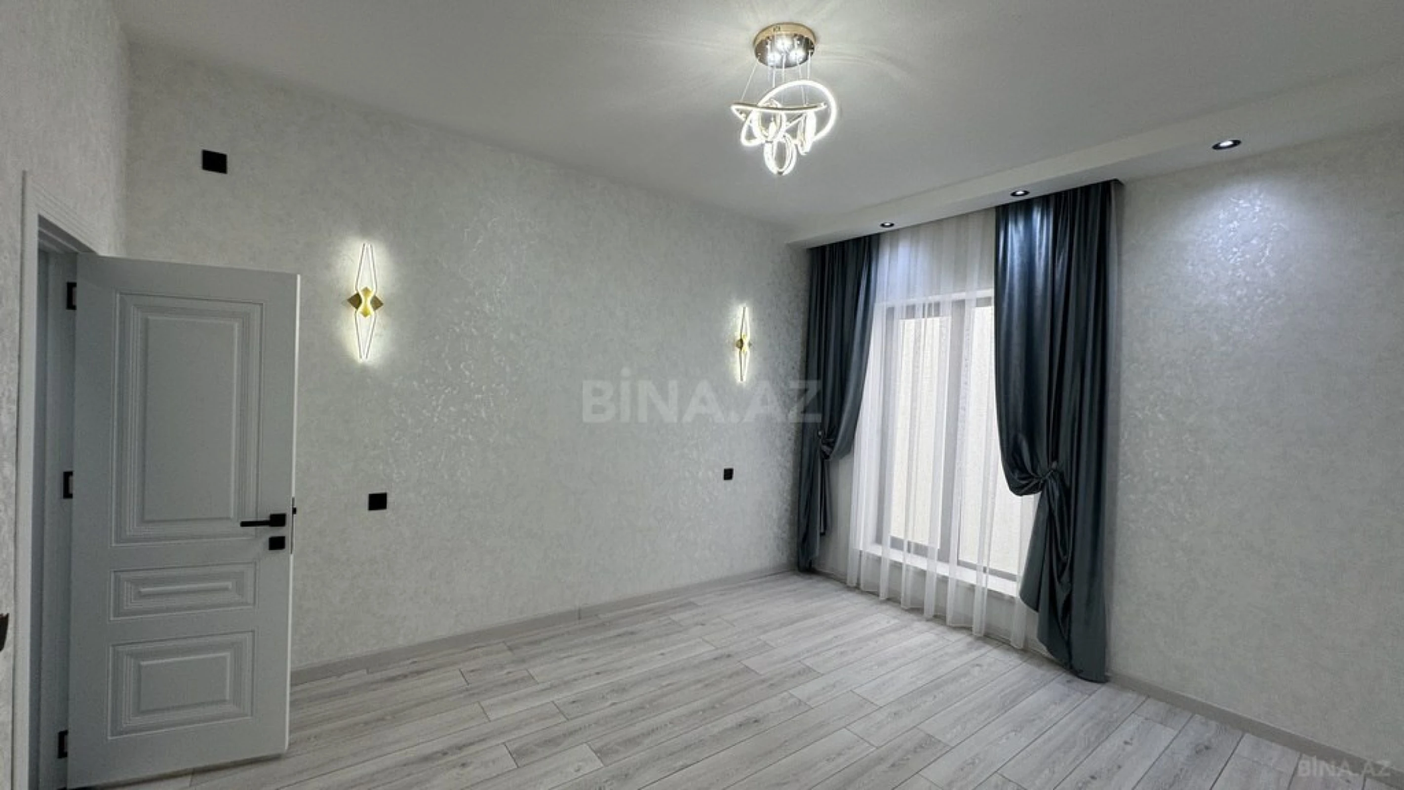 Satılır 4 otaqlı həyət evi 150 m²