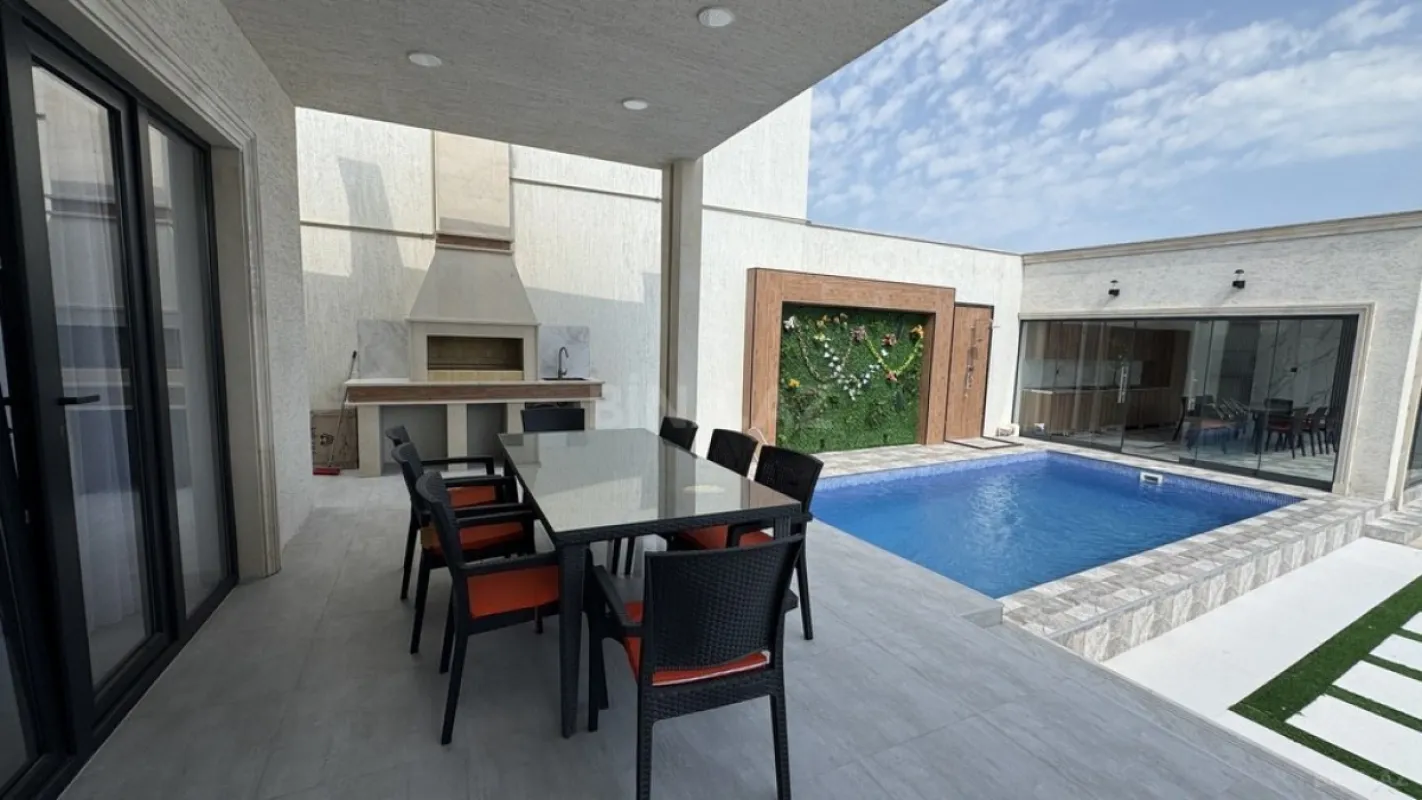 Satılır 4 otaqlı həyət evi 150 m²