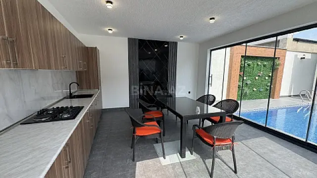 Satılır 4 otaqlı həyət evi 150 m²