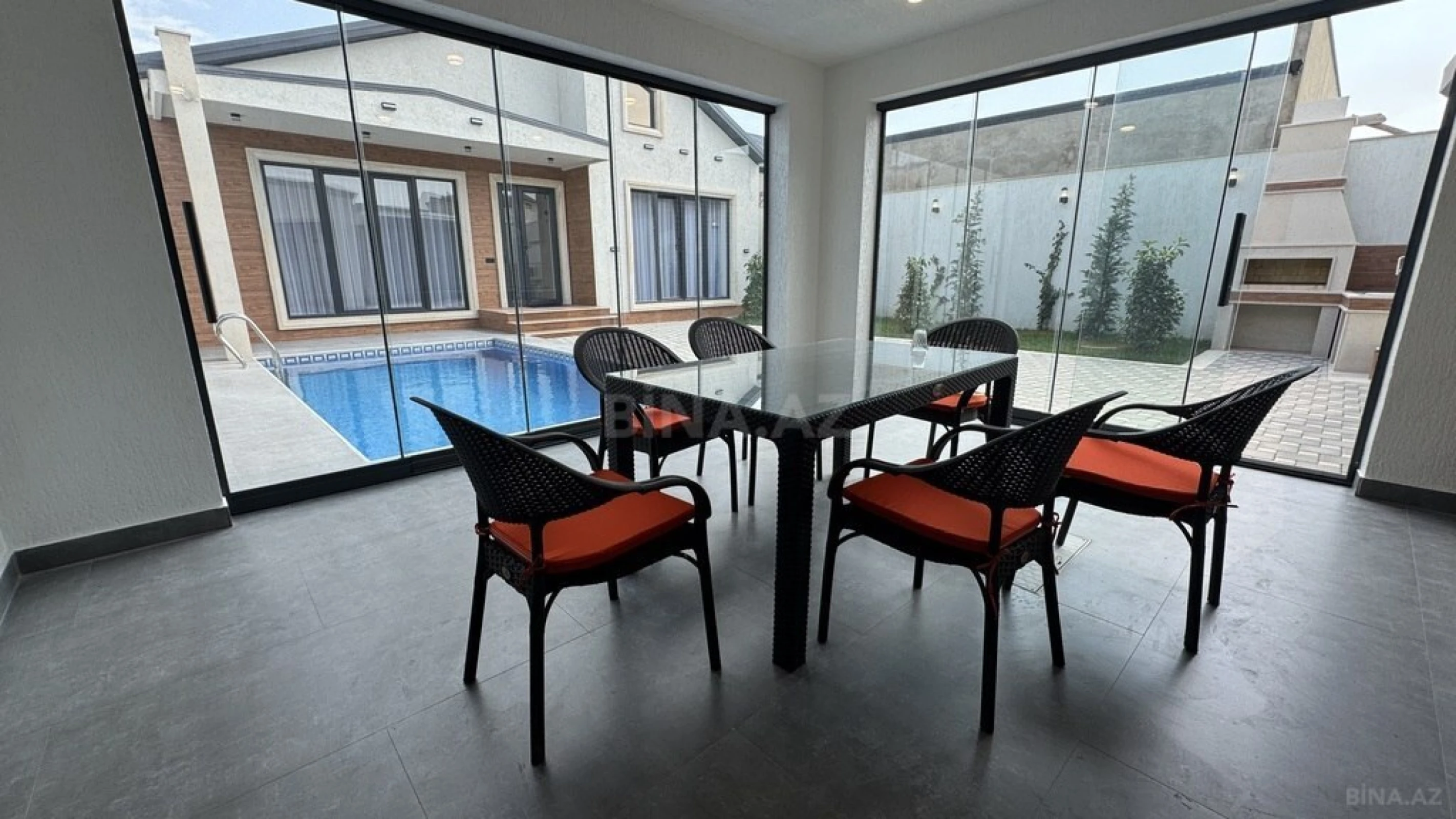 Satılır 4 otaqlı həyət evi 150 m²