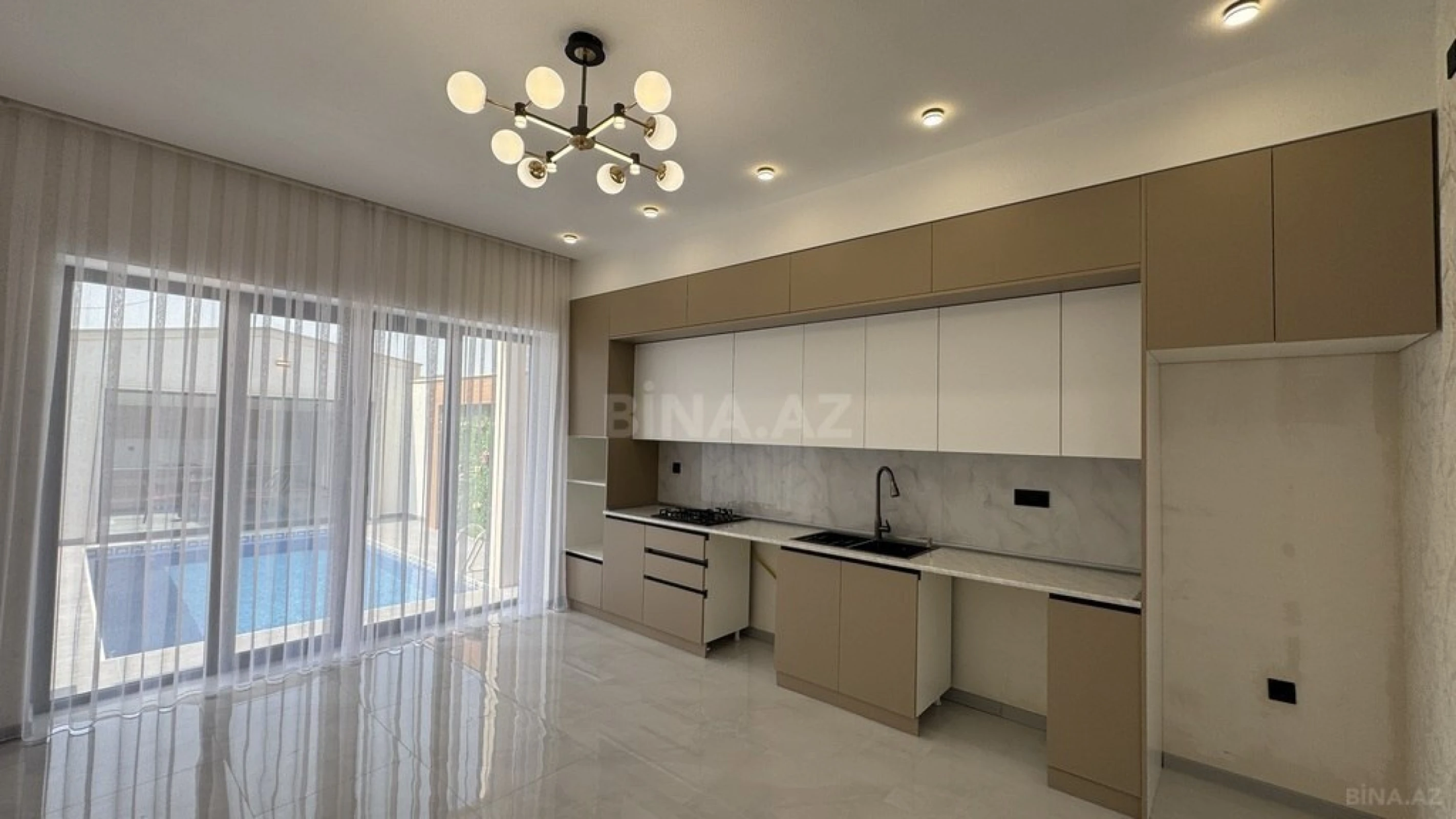 Satılır 4 otaqlı həyət evi 150 m²