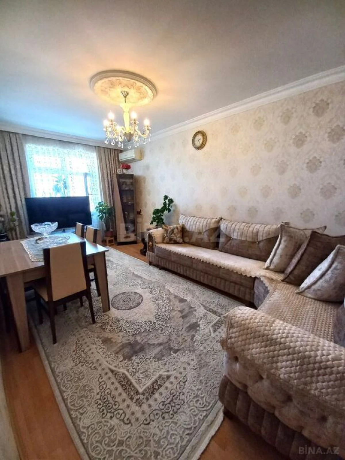 Satılır 2 otaqlı mənzil 70 m²