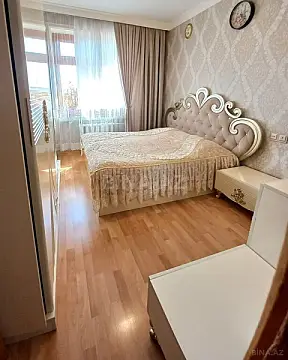 Satılır 2 otaqlı mənzil 70 m²